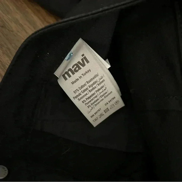 Black Women's Jeans - Picture 9 of 12